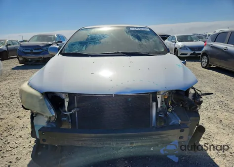 2013 Toyota Corolla Base z USA, uszkodzony, nr VIN 5YFBU4EE4DP152531